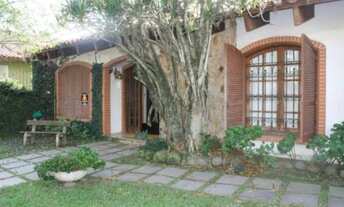 Imagem 1: Casa para Venda - 300m², 4 dormitórios, sendo 4 suites, 4 vagas - Vila Assunção