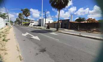 Imagem: Casa com 3 Quartos e 3 banheiros à Venda