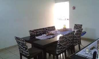 Imagem 3: Casa para venda possui 300 metros quadrados com 4 quartos