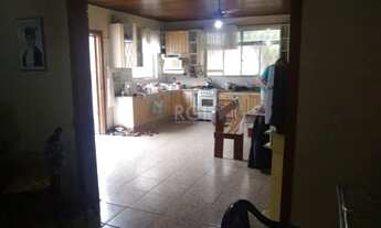 Imagem 4: Ótima casa com 4 dormitórios no bairro Camaquã Porto Alegre RS