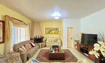 Imagem 7: Casa de esquina com 285m², 3 dormitórios, sendo 1 suites, 4 vagas - amplo pátio