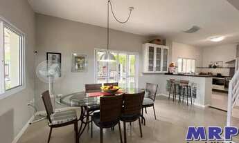 Imagem 6: Casa em Caraguatatuba. Condomínio Mar Verde. 4 dormitórios. Com piscina. Oportunidade