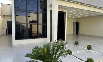 Imagem 2: Imóvel para venda possui 230 metros quadrados com 3 quartos em Setor Faiçalville - Goiânia