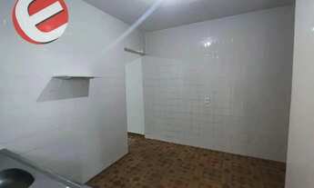 Imagem 2: Casa com 1 dormitório para alugar, 50 m² por R$ 710/mês - Condomínio Maracanã - Santo Andr