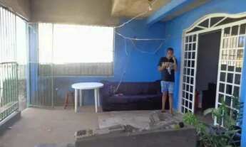 Imagem: QR 427 Ótimo Sobrado com 3 Casas com 2