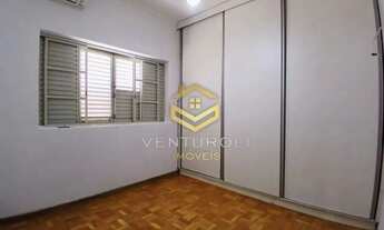 Imagem 6: Casa com 3 dormitórios sendo uma suíte e piscina próximo ao Boulevard Shopping