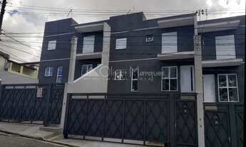 Imagem: Casa a venda com 2 suítes e 4 garagens