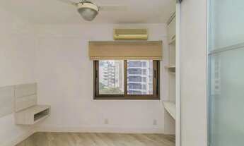 Imagem 7: Apartamento de 2 dormitórios e 2 vagas no bairro Bela Vista