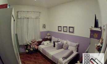 Imagem 7: EXCELENTE CASA COM 180m2 E COM 7 VAGAS DE GARAGEM - SAÚDE