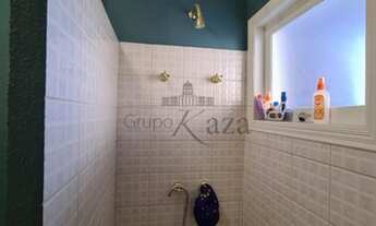 Imagem 5: Casa de condomínio para aluguel possui 280 metros quadrados com 5 quartos