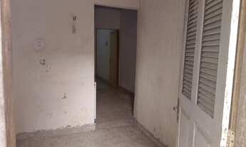 Imagem 2: Uma casa em vila