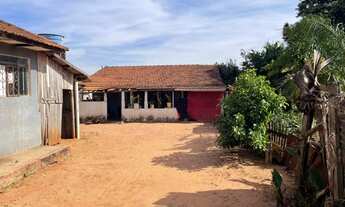 Imagem 3: Vendo Terreno Contendo Duas Casas