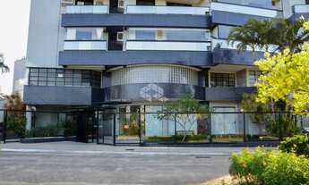 Imagem 2: Excelente apartamento de 3 dormitórios com linda vista mar em Coqueiros - Florianópolis