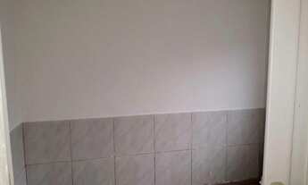 Imagem 5: G.G Vendo Casa 2/4 Vista Alegre - Proximo ao Final de Linha 9.800,00