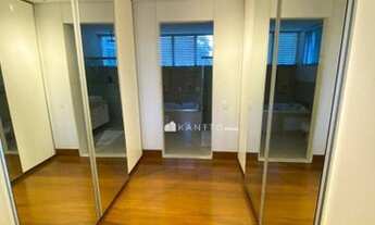 Imagem 2: Apartamento 1 por andar com 4 suítes e sala 03 ambientes com varanda e vaga para 4 carros