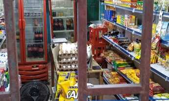 Imagem 4: Casa na grande circular bem localizada com salão e mercadinho