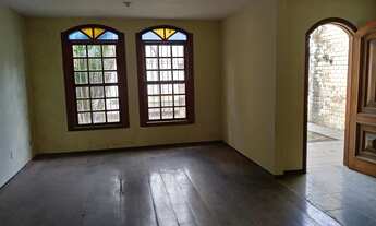 Imagem 3: Casa para venda com 260 metros quadrados com 4 quartos em Jardim Amália - Volta Redonda