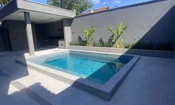 Imagem 2: Casa em Condomínio para Venda em Alphaville Santana de Parnaíba-SP