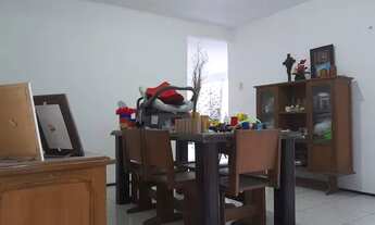 Imagem 6: Casa com 3 Quartos e 3 banheiros à Venda, 353m² por R$ 580.000