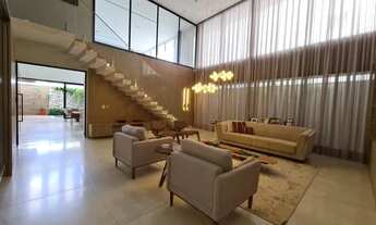 Imagem 3: Condomínio Jardim Versailles, Casa 4 Suítes, sendo 3 Suítes no Térreo, Alto Padrão, Oportu