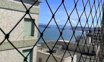 Imagem: Kitnet reformada em frente à praia C4