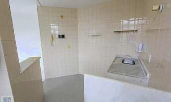 Imagem 2: Apartamento com 2 quartos para alugar, 47 m² por R$ 1.300/mês - Bosque da Freguesia - Anil