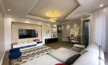 Imagem 5: Modernidade é a melhor palavra para definir esta linda casa sobrado composta por varanda