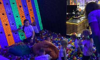 Imagem 7: Parque de Trampolim em Funcionamento