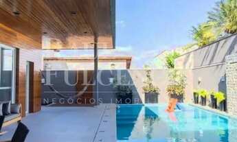 Imagem: Sobrado no Cond. Sun Lake com 03 suítes