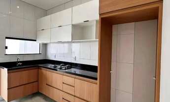 Imagem 3: ALUGO / ESSA CASA NOOVA E INCRÍVEL EM RESIDENCIAL NO PARQUE 10 / ESPAÇOSA E TRANQUILA