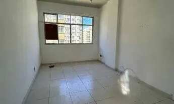 Imagem 3: Imóvel para aluguel possui 90 metros quadrados com 2 quartos em Icaraí - Niterói - RJ