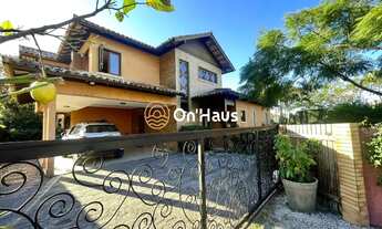 Imagem 2: Casa 3 dormitórios na Lagoa da Conceição com Piscina- R$ 2.990.000,00