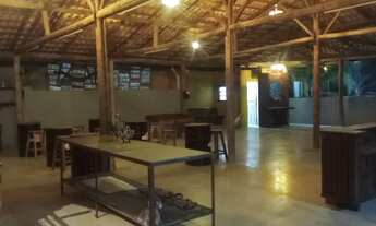 Imagem 5: Salão de festa estilo rústico