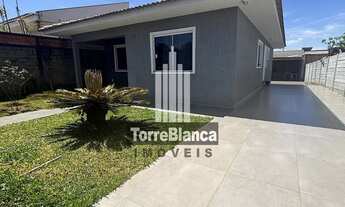 Imagem 2: Venda - Casa com 3 quartos (sendo 1 suíte), Garagem coberta, Quintal Amplo, Uvaranas