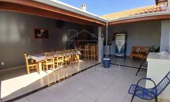 Imagem: Casa à venda no Jardim Itatiaia com 2 quartos