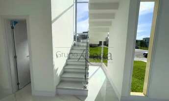 Imagem 4: Oportunidade - Casa - Urbanova - Residencial Mont Blanc - 4 Suítes - 741m²