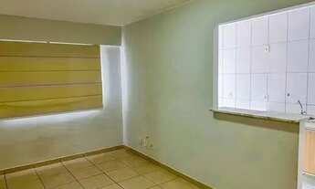 Imagem 2: Imóvel para venda possui 55 metros quadrados com 2 quartos em Setor Industrial - Brasília