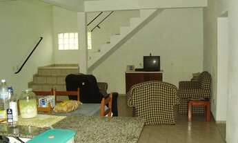 Imagem 7: Casa para venda possui 300 metros quadrados com 5 quartos