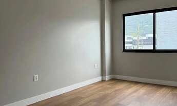 Imagem 2: Imóvel para venda possui 142 metros quadrados com 3 quartos em Estados - Balneário Cambori