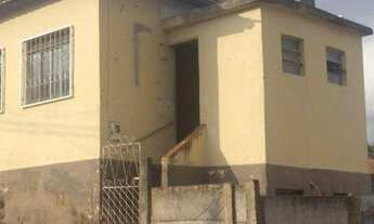 Imagem 2: Casa com 2 dormitórios para alugar por R$ 500,00/mês - Serrinha - Andrelândia/MG