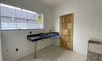 Imagem 4: Casa linear independente com 3 quartos sendo 1 suíte, toda em porcelanato no Jardim Marilé