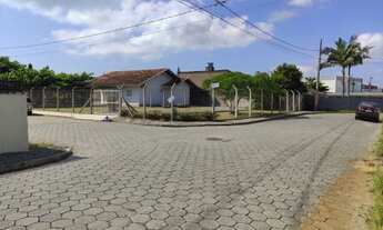 Imagem: Amplo Terreno com Casa em Navegantes