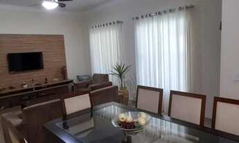 Imagem 2: VENDO EXCELENTE CASA NA ZONA LESTE