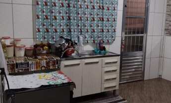 Imagem 6: Duas casas no quintal com três cômodos cada