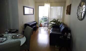 Imagem 4: Lindo imóvel todo modernizado, com 70 mts , 2 vagas, suíte , varanda e dependência de empr