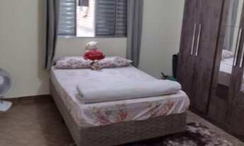 Imagem 7: Duas casas no quintal com três cômodos cada