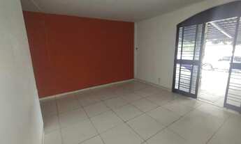 Imagem 3: Casa para Locação em Goiânia, Jardim América, 3 dormitórios, 3 suítes, 4 banheiros, 2 vaga
