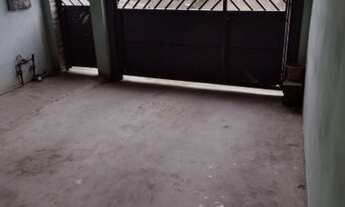 Imagem 2: Duas casas no quintal com três cômodos cada