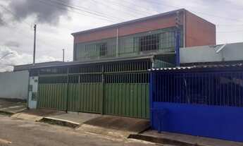 Imagem 2: Excelente Sobrado! 03 Quartos, 01 Suíte, 200m2, Financia, Quadra 311, Recanto das Emas