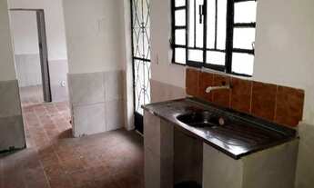 Imagem 6: G.G Vendo Casa 2/4 Vista Alegre - Proximo ao Final de Linha 9.800,00